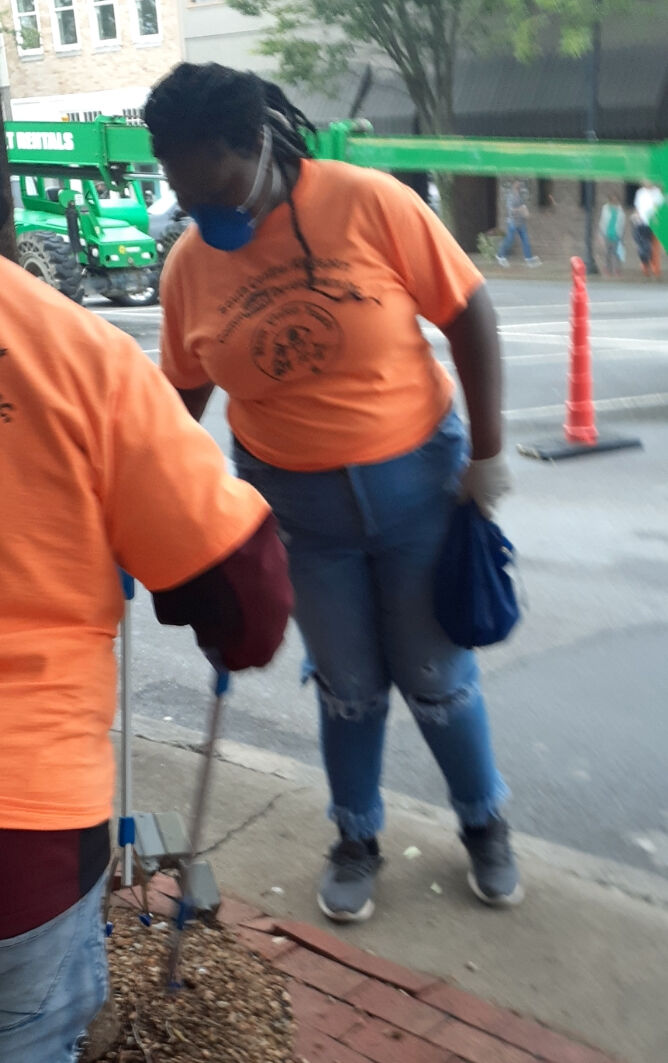 New Vision Youth members volunteer in downtown Kingsport